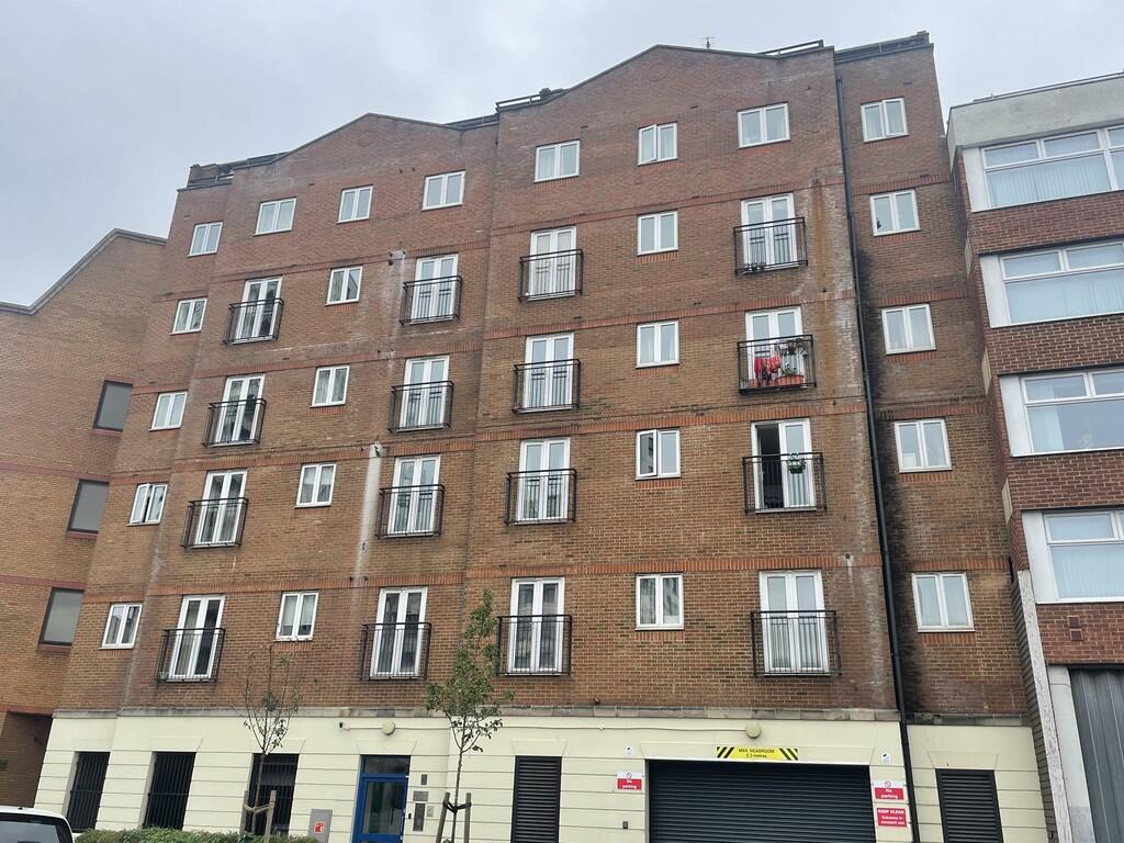 Main image of property: Picture House, Cheapside, Reading