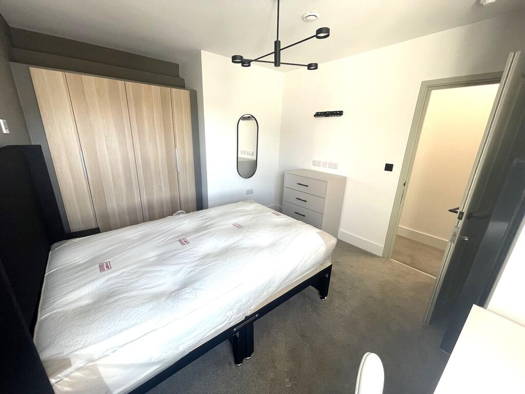 Main image of property: Oxford Road, Reading