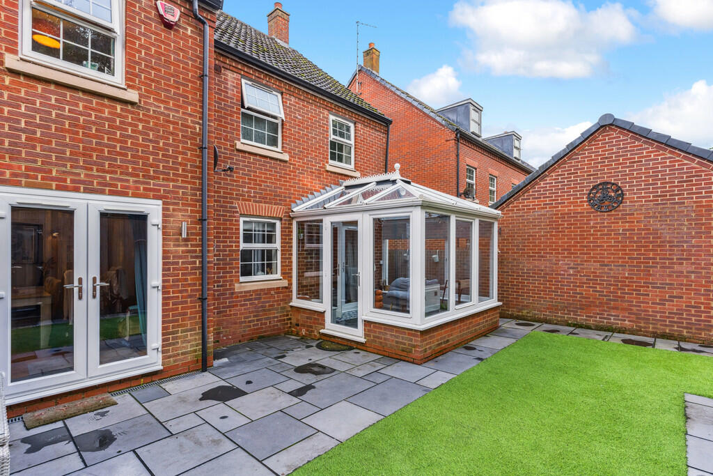 Additional property image - Dowley Wood, Welwyn Garden City