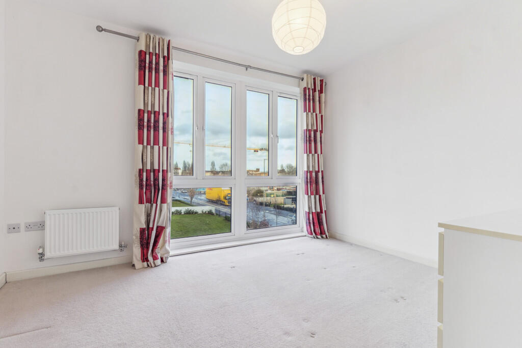 Additional property image - Broadwater Road, Welwyn Garden City, Hertfordshire