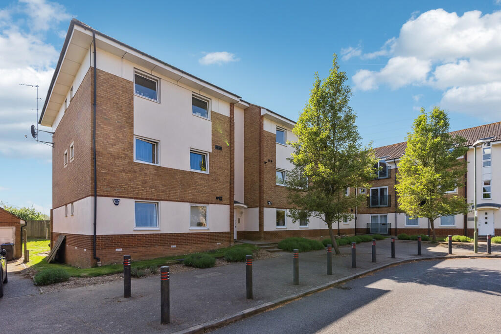 Main image of property: Eddington Crescent, Welwyn Garden City