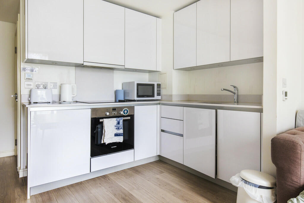 Additional property image - Saffron Central Square , East Croydon