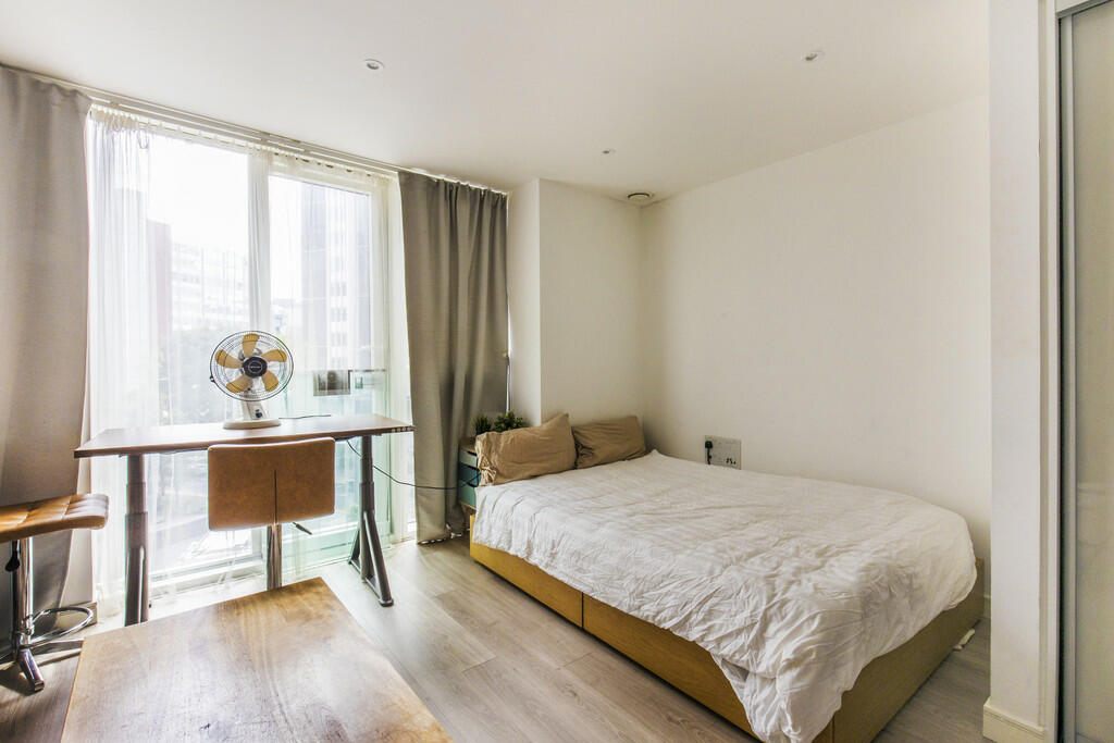 Additional property image - Saffron Central Square , East Croydon