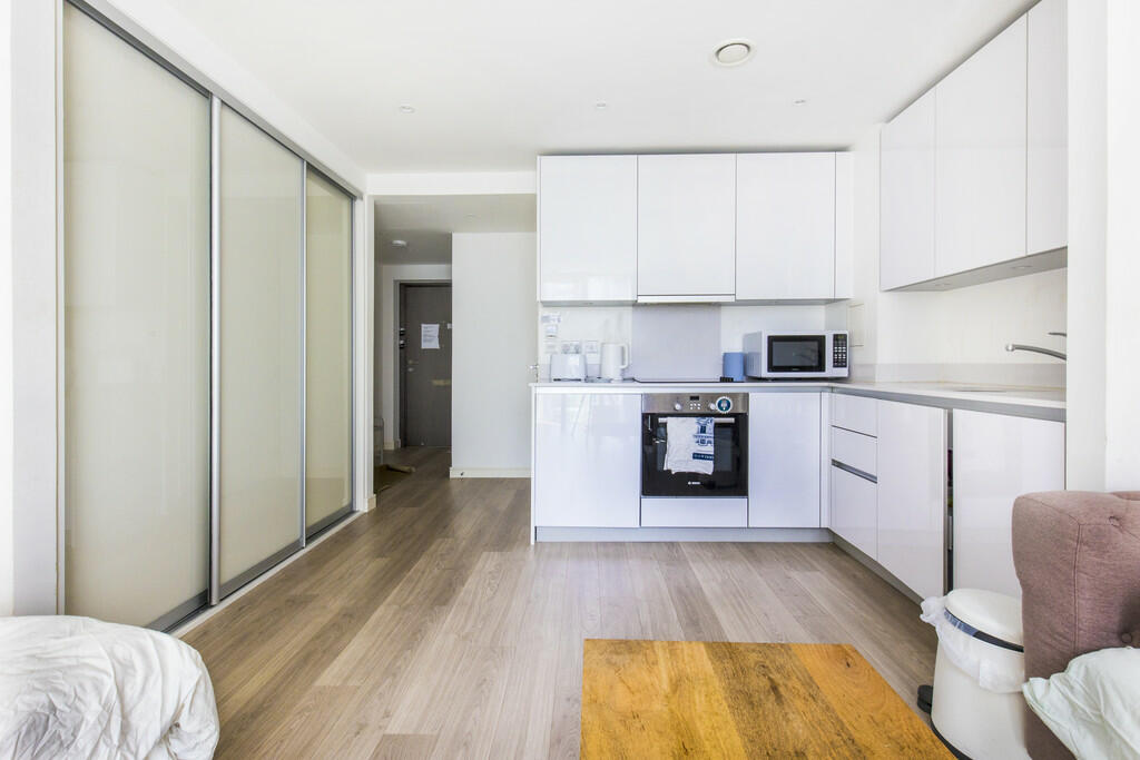 Additional property image - Saffron Central Square , East Croydon