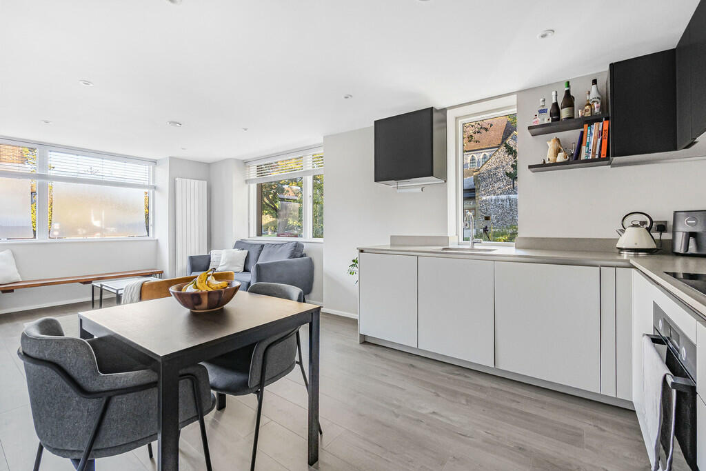 Additional property image - Chalkhurst Court , 32 Lismore Road