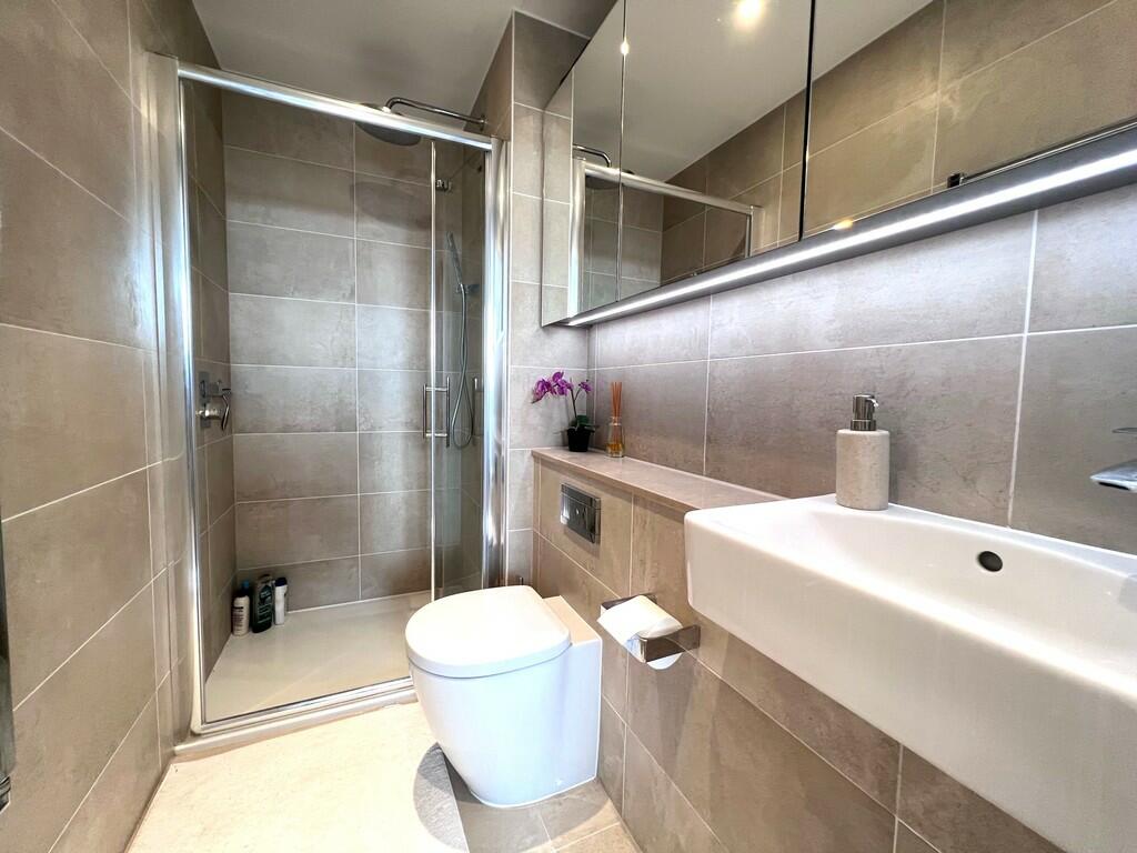 Additional property image - Caithness Walk, East Croydon