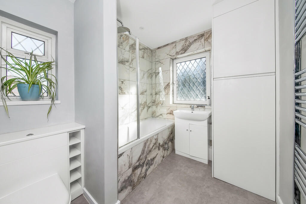 Additional property image - Brancaster Lane, Purley