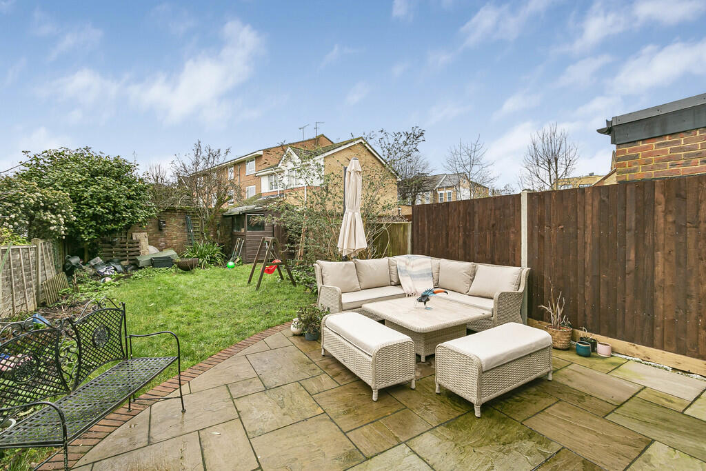 Additional property image - Dering Road, Croydon