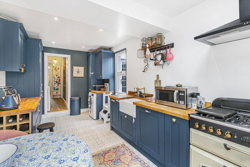 Additional property image - Dering Road, Croydon