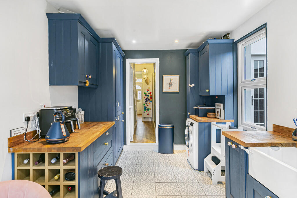 Additional property image - Dering Road, Croydon
