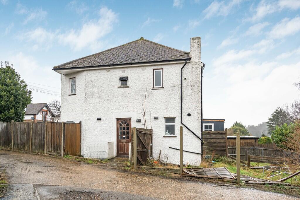 Main image of property: Cromwell Road, Caterham