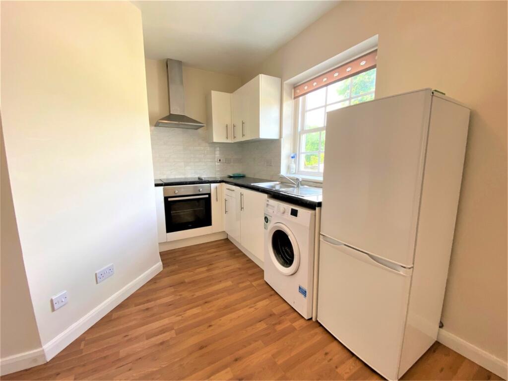 1 bedroom flat for rent in Red Lion High Street, Colnbrook, SLOUGH