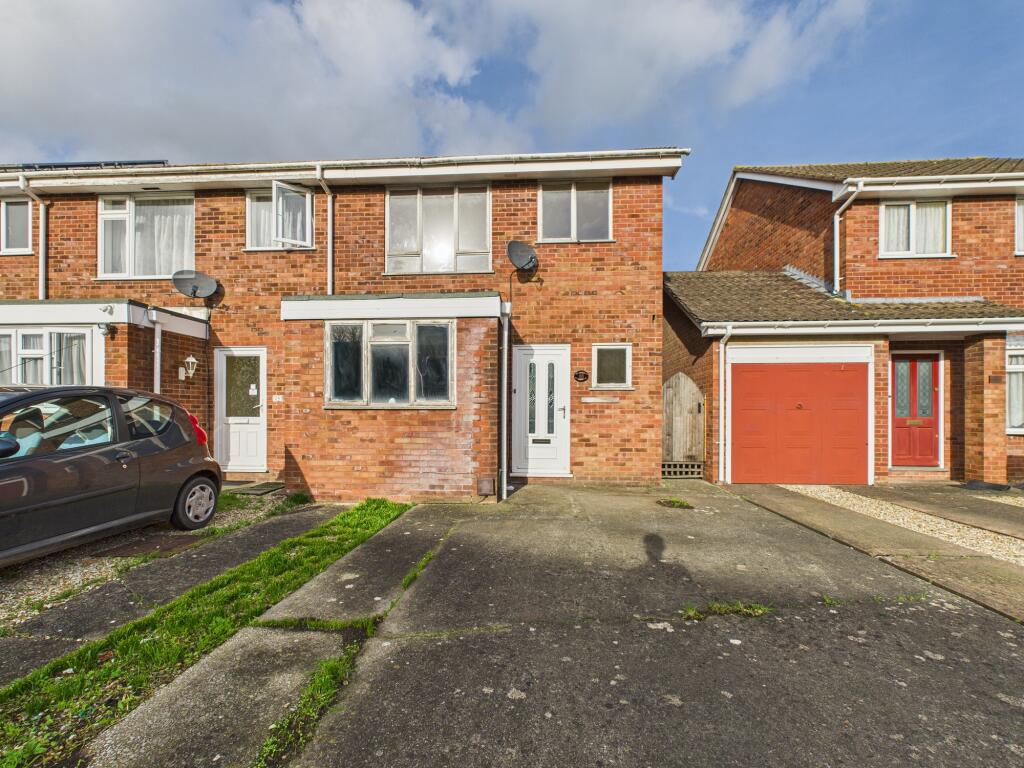 2 bedroom terraced house