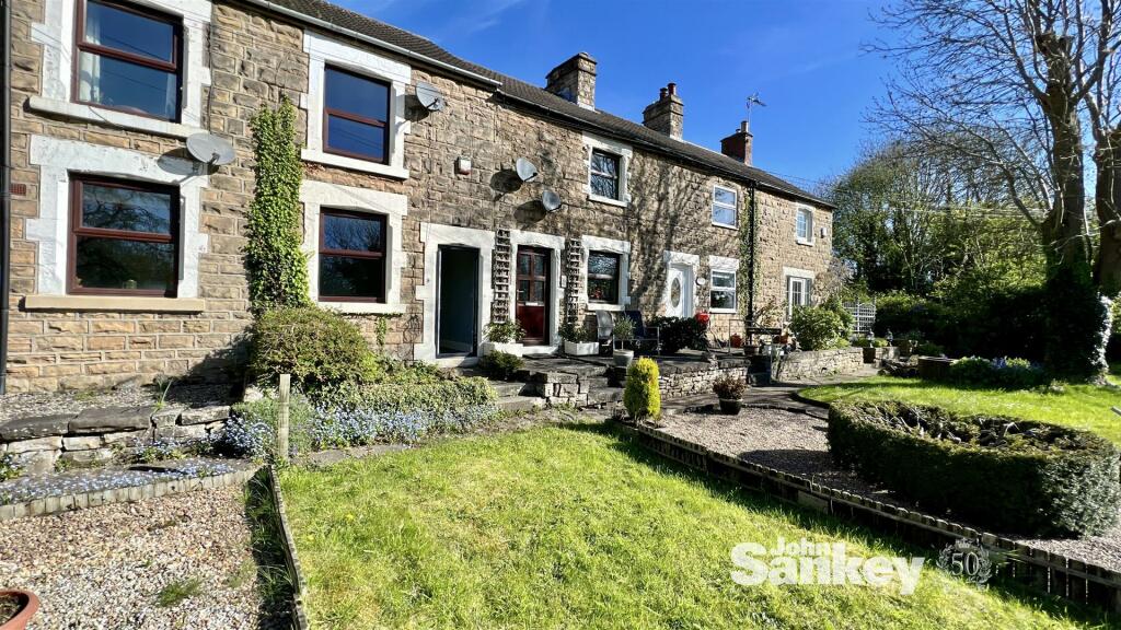 2 bedroom terraced house for sale in Quarry Lane, Mansfield, NG18