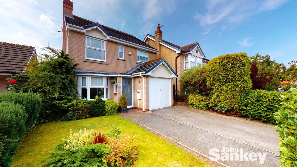 3 bedroom detached house for sale in Darwin Close, Mansfield, NG18