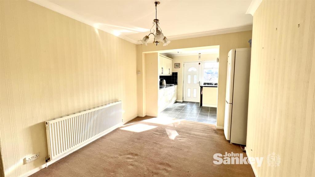 3 bedroom semidetached bungalow for sale in Gordondale Road, Mansfield