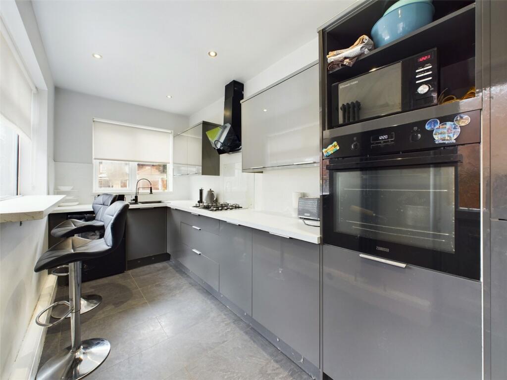 3 bedroom terraced house for sale in Carisbrooke Road, Town Moor