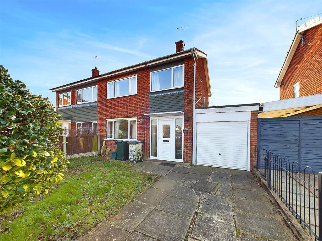 3 bedroom semi-detached house