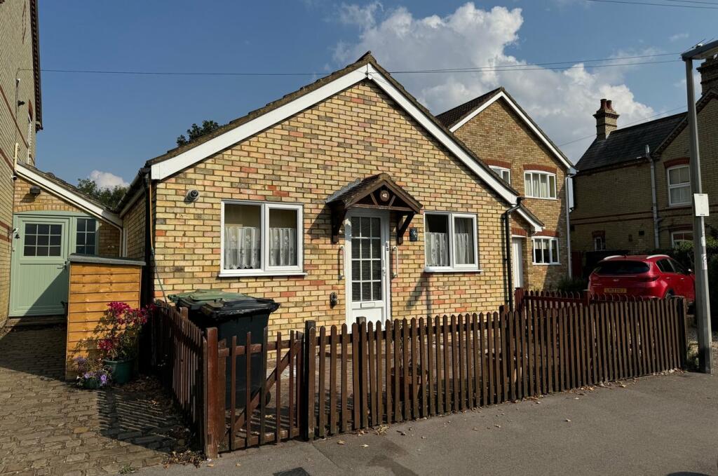 Main image of property: The Green, Stotfold, Hitchin, SG5