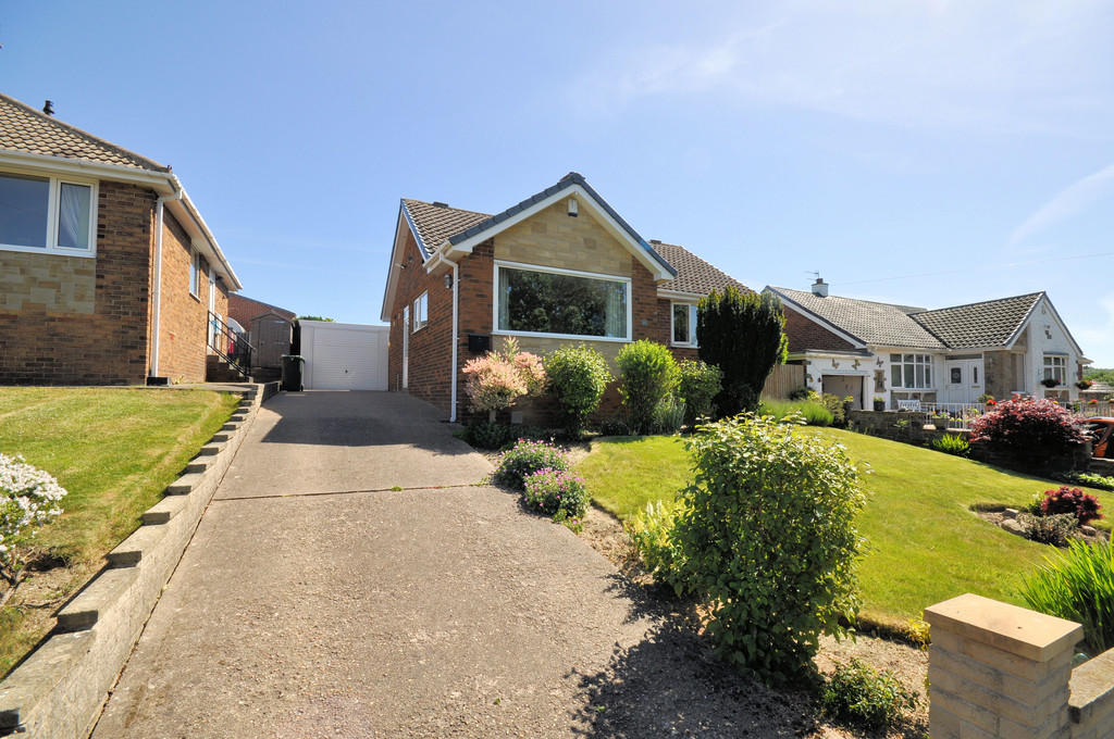 2 bedroom detached bungalow for sale in Green Spring Avenue, Birdwell