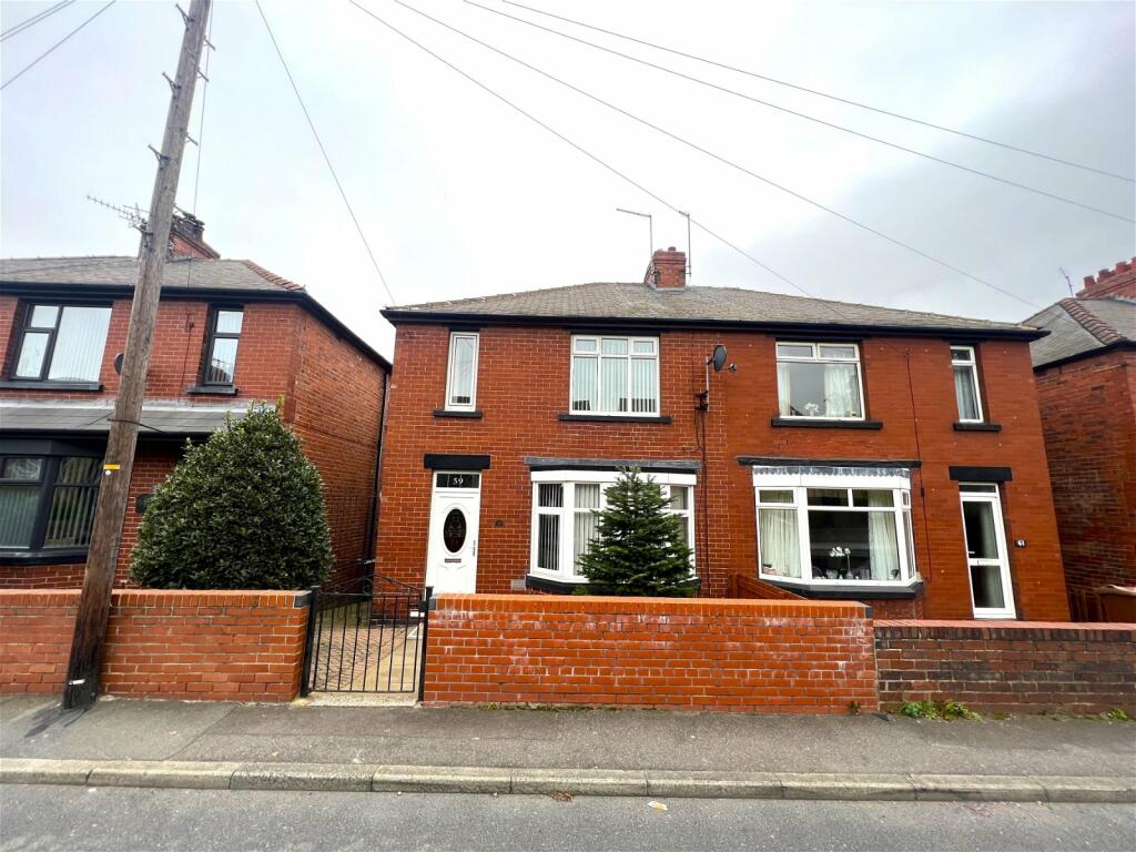3 bedroom semidetached house for sale in Upper Sheffield Road