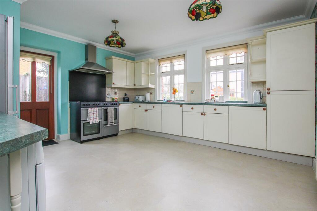 Additional property image - ** SIGNATURE HOME ** Great Warley Street, Great Warley, Brentwood