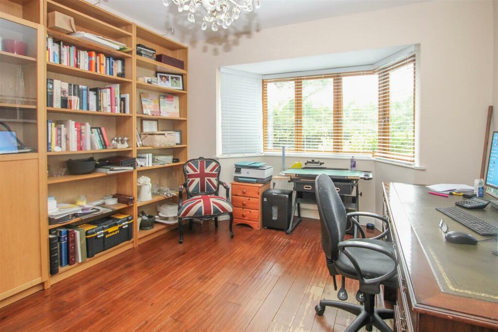 Additional property image - Chelmsford Road, Shenfield, Brentwood