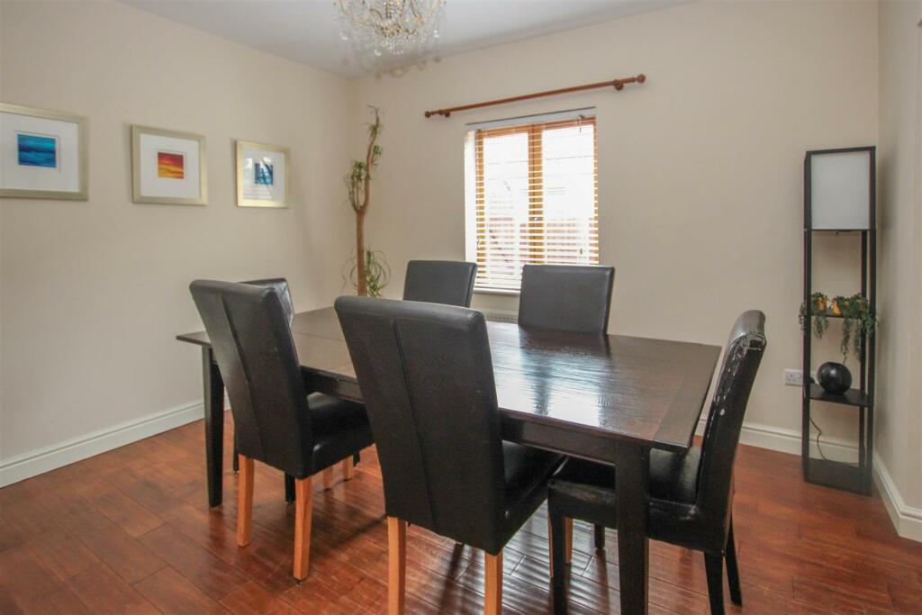 Additional property image - Chelmsford Road, Shenfield, Brentwood
