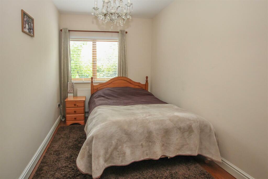 Additional property image - Chelmsford Road, Shenfield, Brentwood