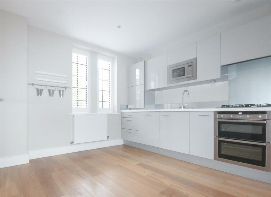 Additional property image - The Galleries, Warley, Brentwood