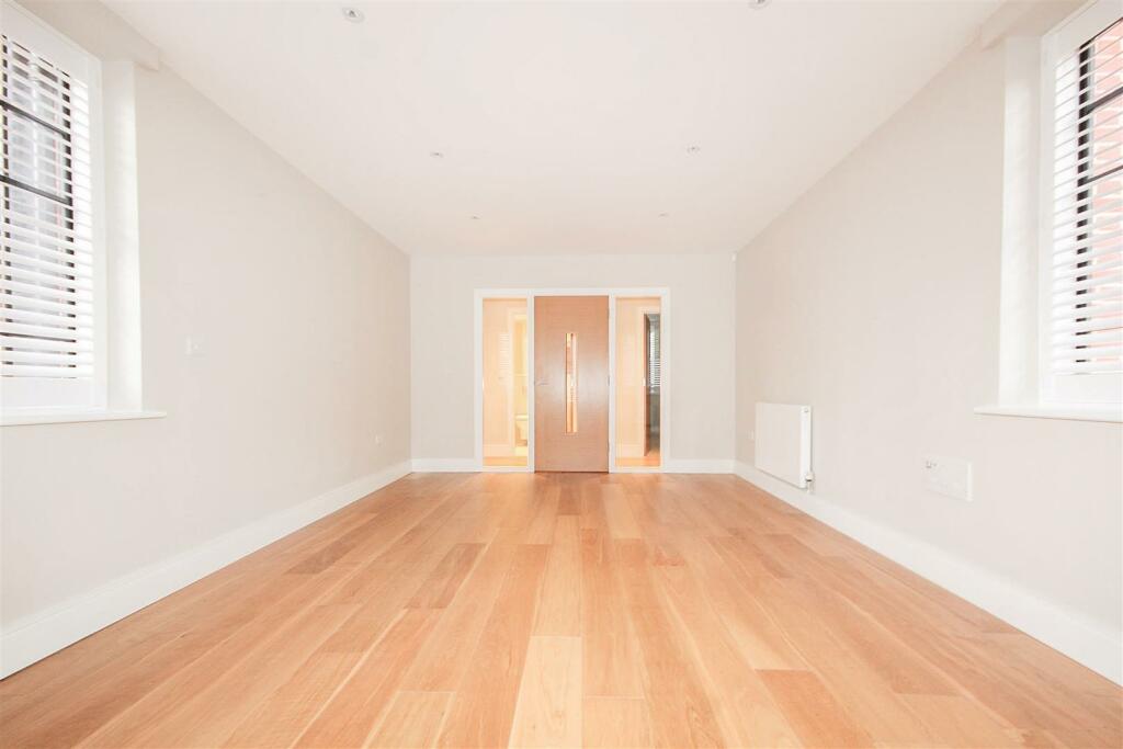 Additional property image - The Galleries, Warley, Brentwood