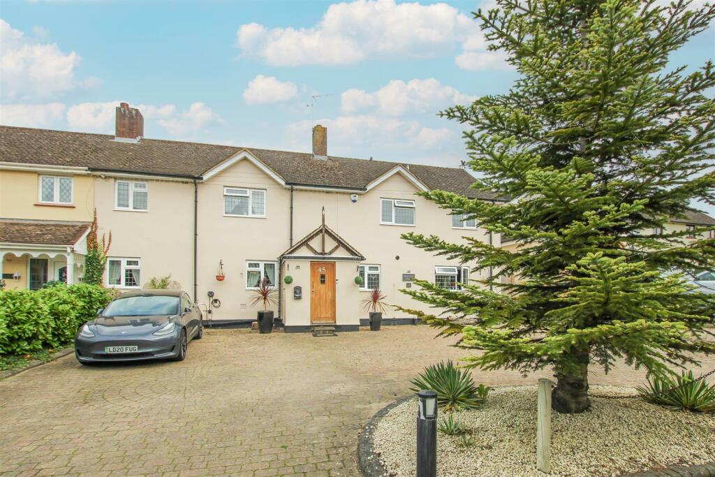 Additional property image - Honeypot Lane, Brentwood