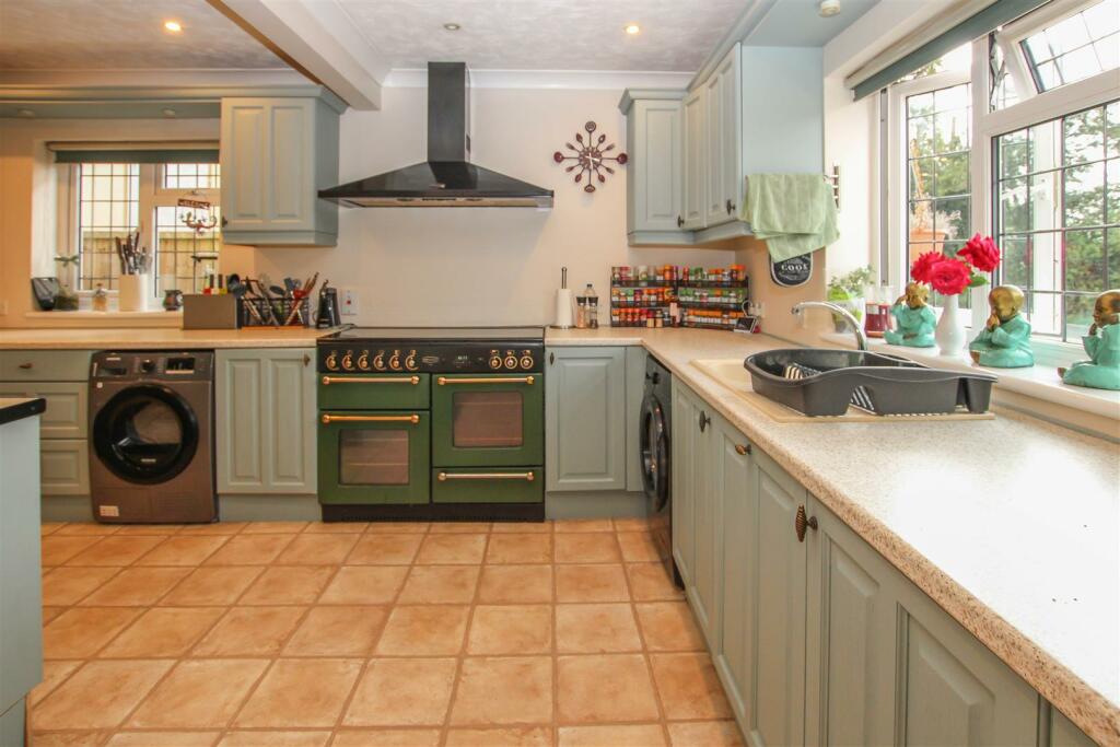 Additional property image - Honeypot Lane, Brentwood