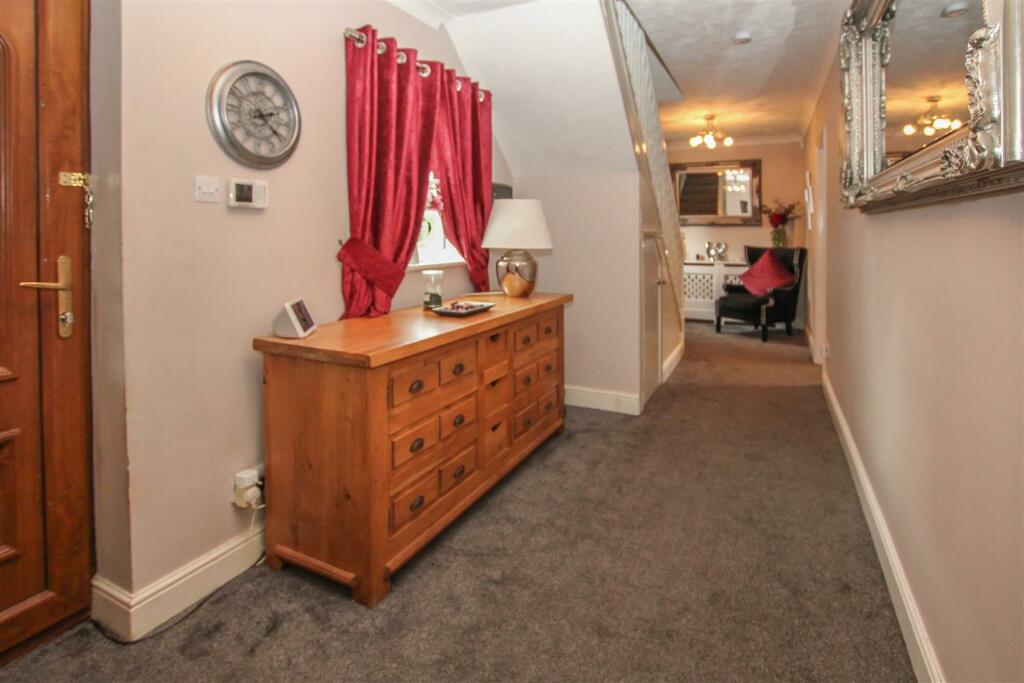 Additional property image - Honeypot Lane, Brentwood