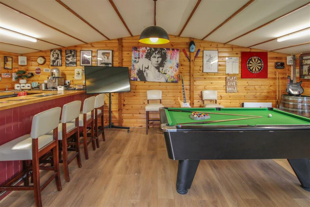 Additional property image - Honeypot Lane, Brentwood