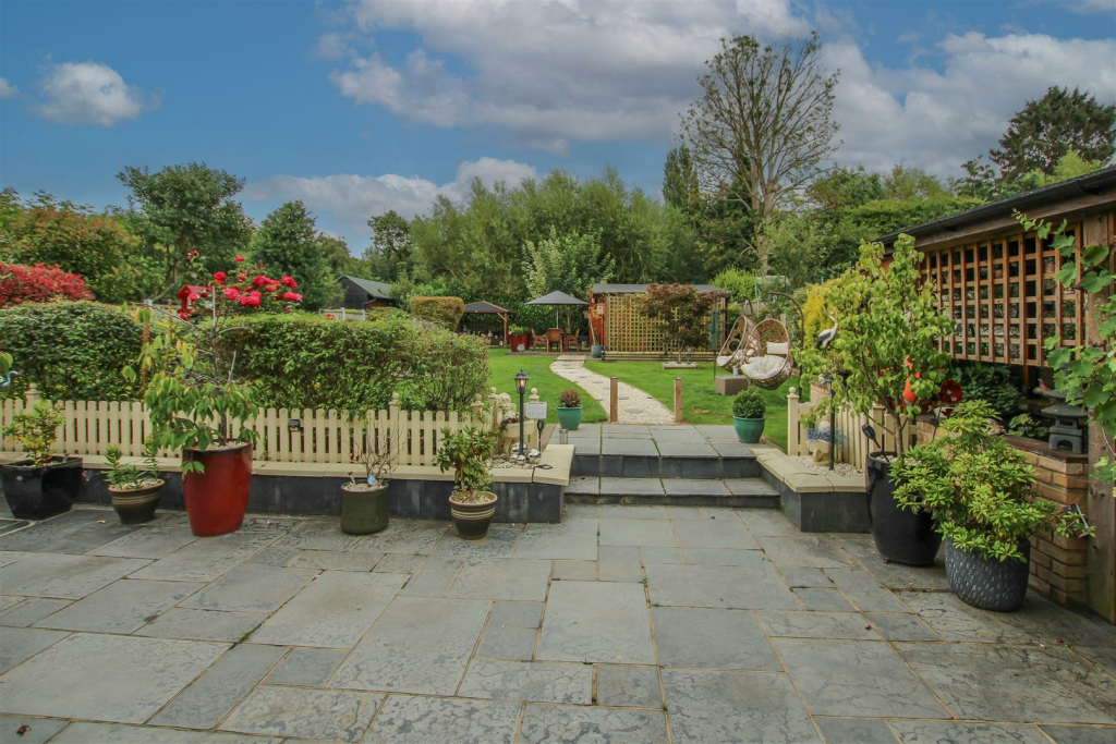 Additional property image - Honeypot Lane, Brentwood