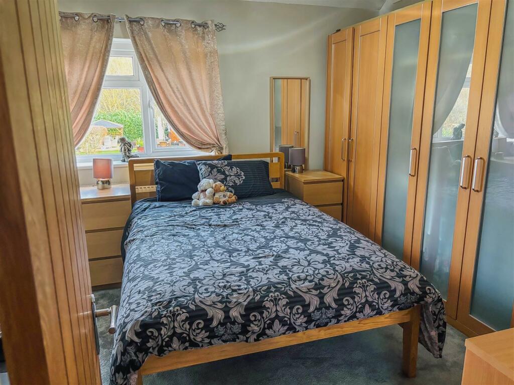 Additional property image - Honeypot Lane, Brentwood