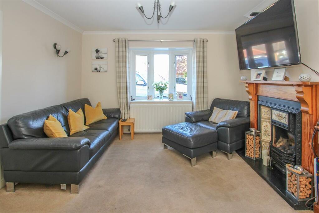 Additional property image - Cadogan Avenue, West Horndon, Brentwood