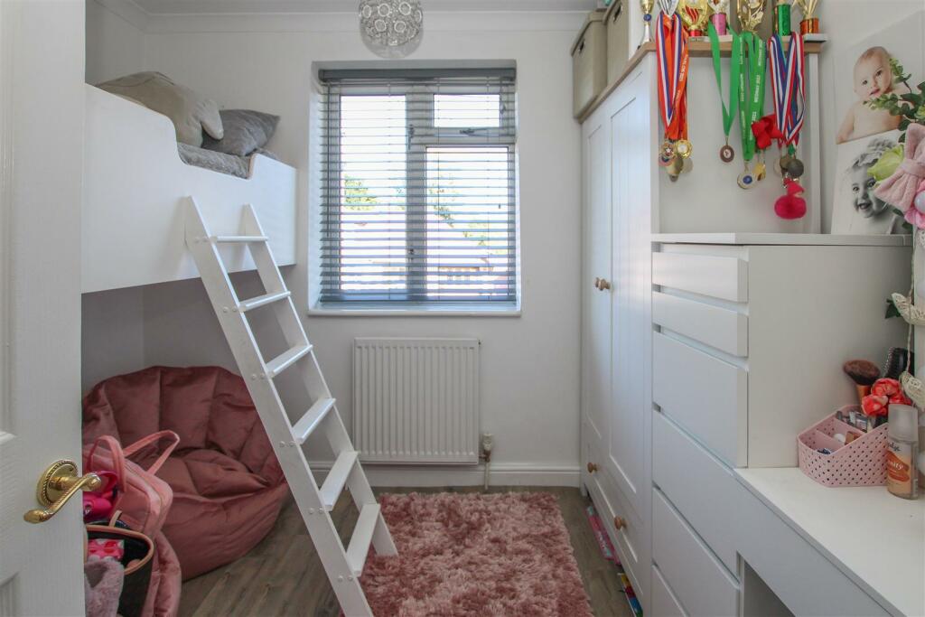 Additional property image - Cadogan Avenue, West Horndon, Brentwood