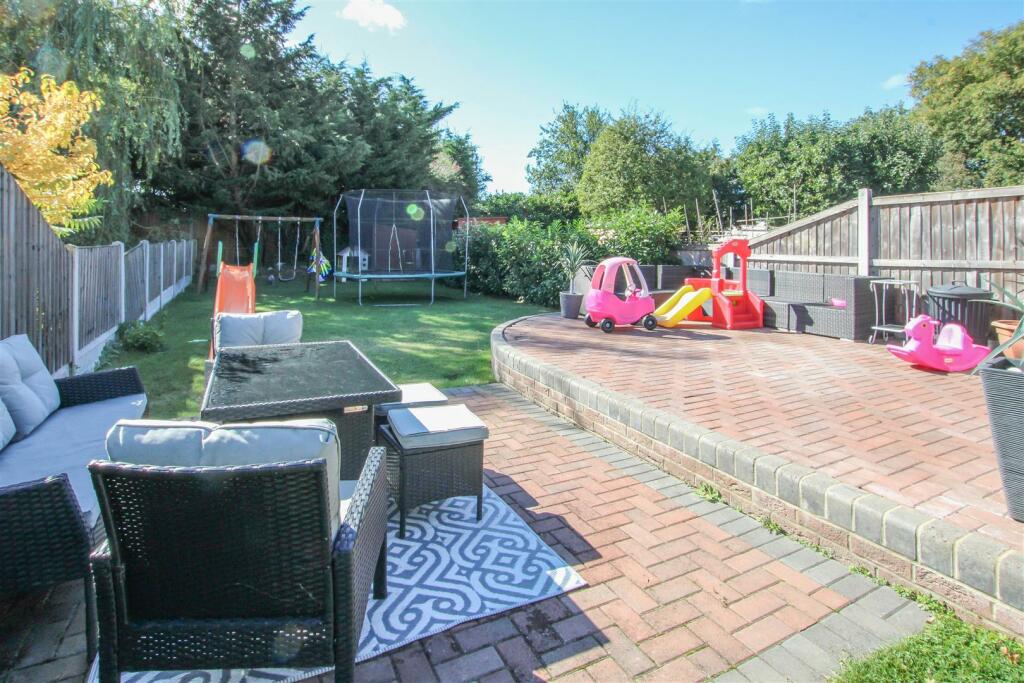 Additional property image - Cadogan Avenue, West Horndon, Brentwood