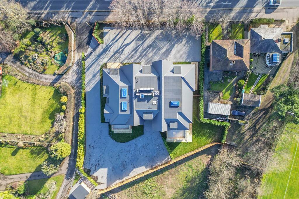 Additional property image - Shenfield Road, Shenfield, Brentwood
