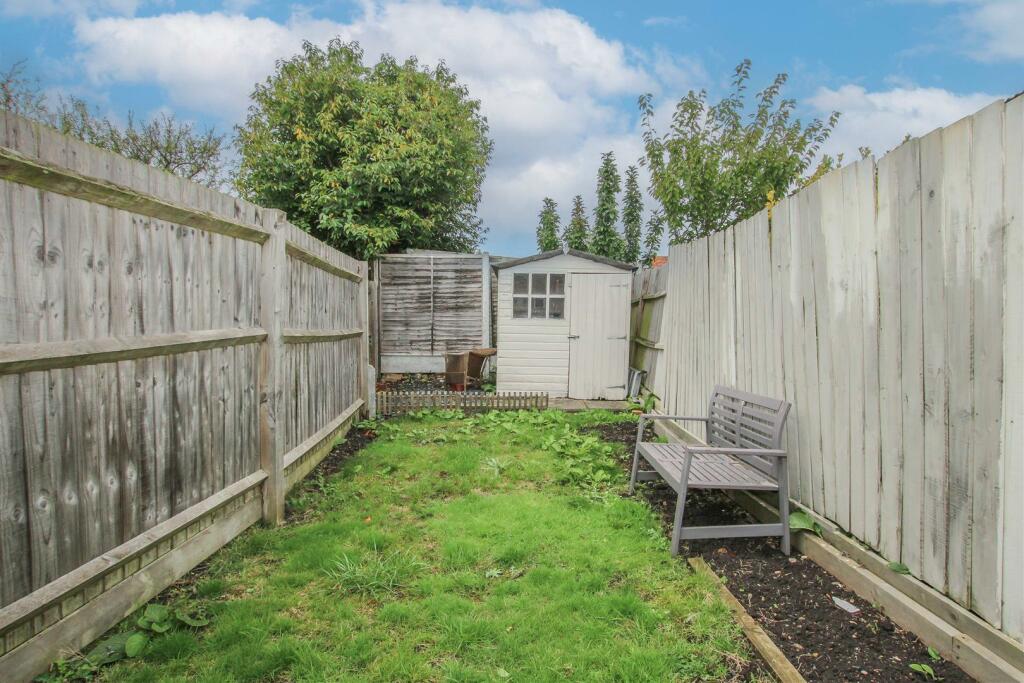 Additional property image - Cricketers Row, Herongate, Brentwood