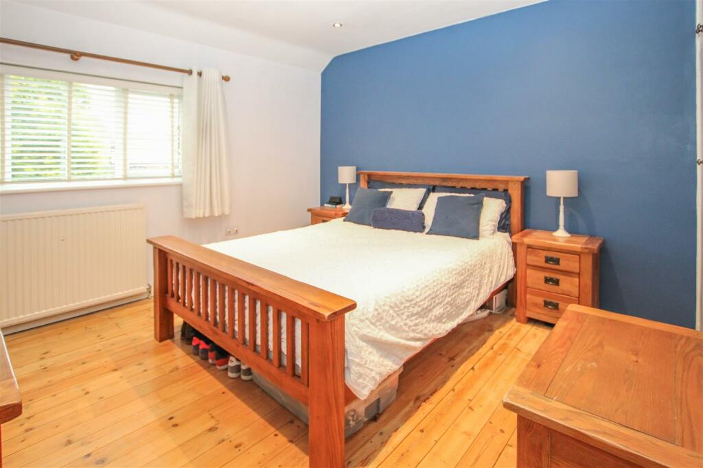 Additional property image - Claughton Way, Hutton, Brentwood