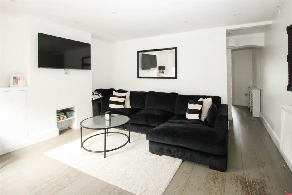 Additional property image - Crescent Road, Warley, Brentwood