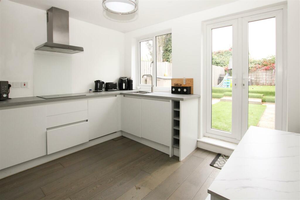 Additional property image - Crescent Road, Warley, Brentwood
