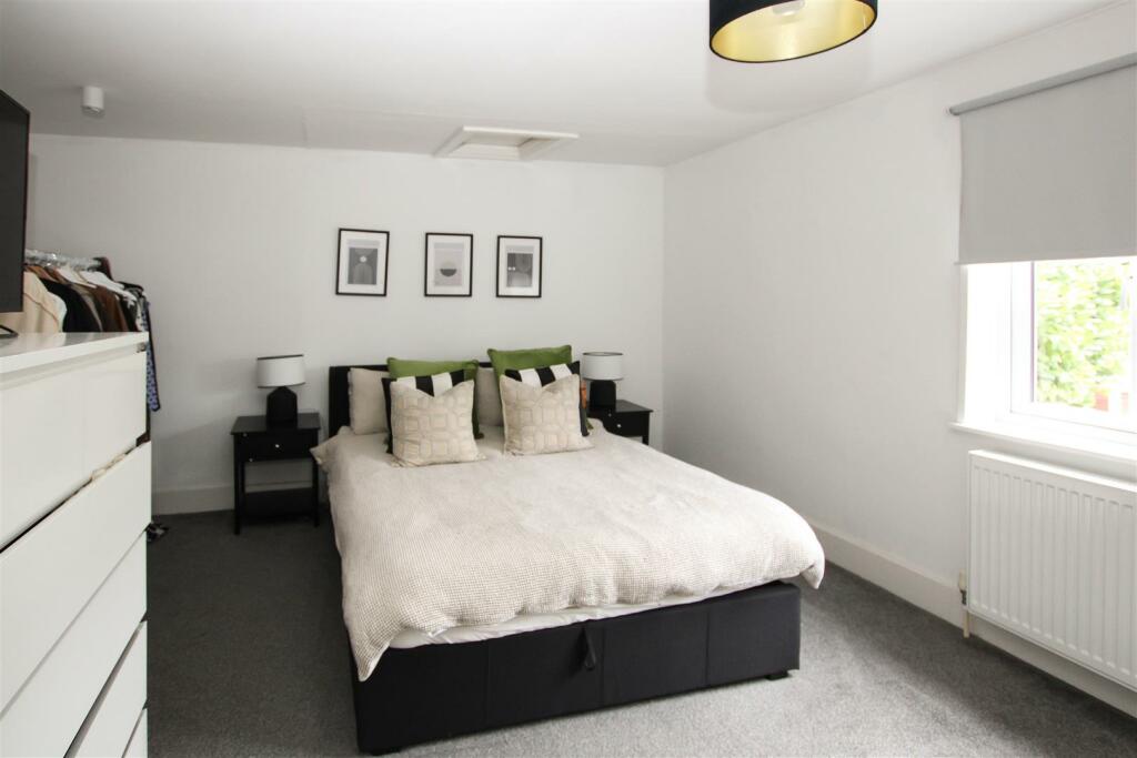 Additional property image - Crescent Road, Warley, Brentwood