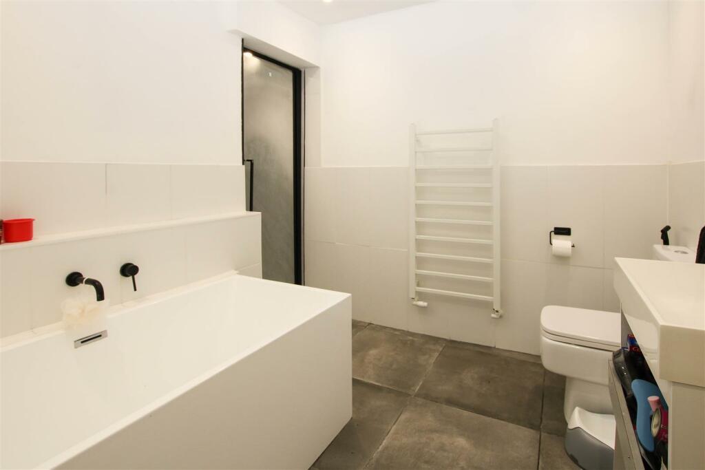 Additional property image - Crescent Road, Warley, Brentwood