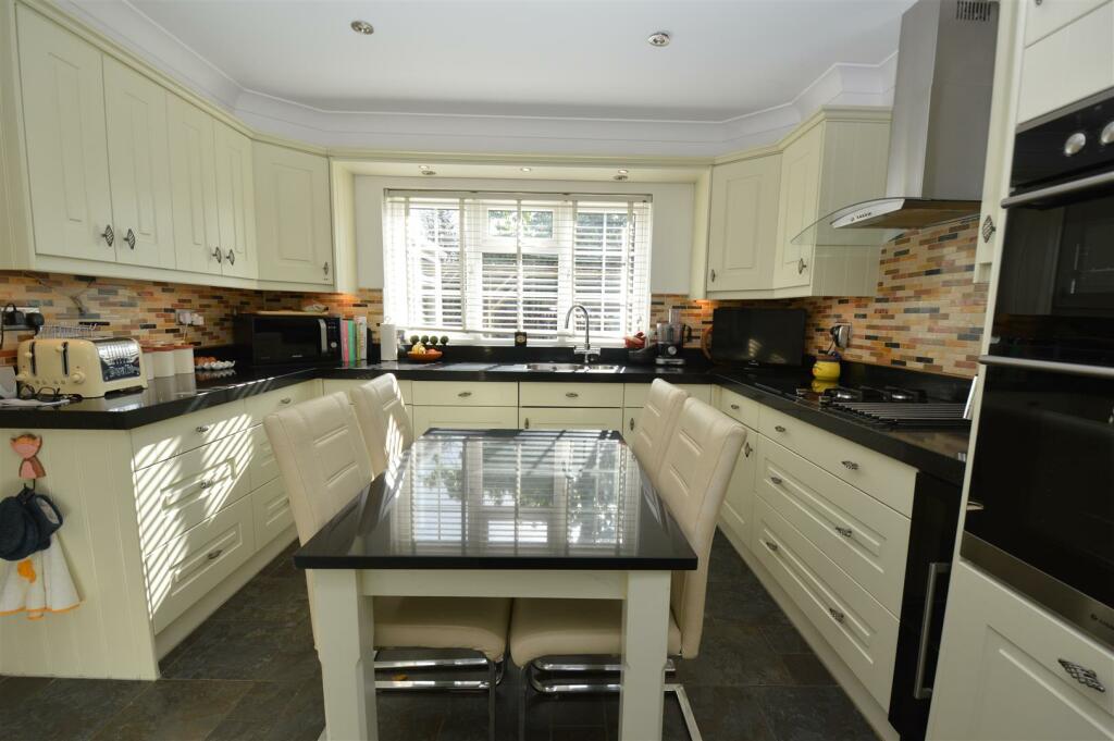 Additional property image - Pittman Close, Ingrave, Brentwood
