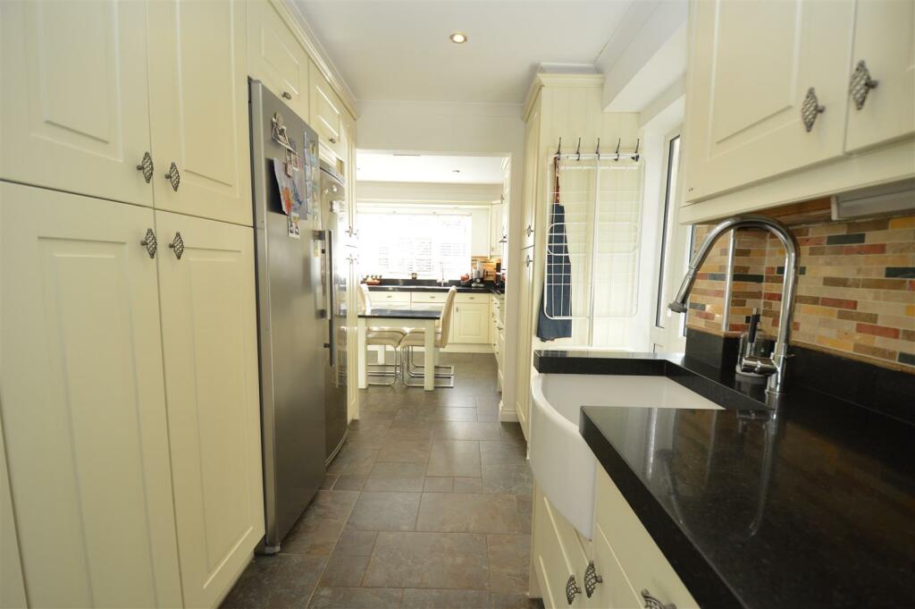 Additional property image - Pittman Close, Ingrave, Brentwood
