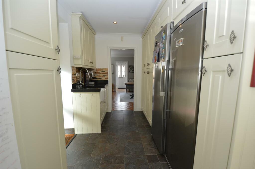 Additional property image - Pittman Close, Ingrave, Brentwood